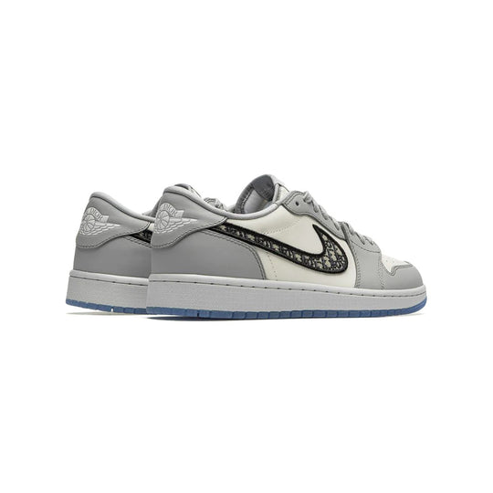 Nike Air Jordan 1 Low x Dior Grå Vit Svart Läder Lyx Sneakers Herr