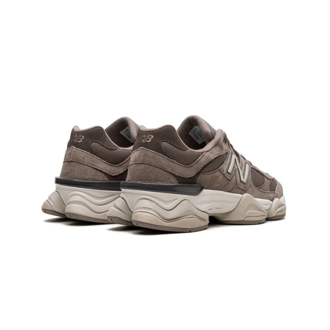 New Balance 9060 Brun Mushroom Sneakers Herr Retro Chunky Stil