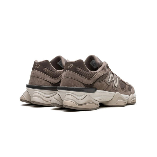 New Balance 9060 Brun Mushroom Sneakers Herr Retro Chunky Stil