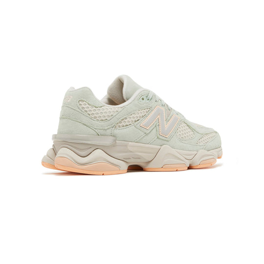 New Balance 9060 sneakers grön dam Silver Moss retrostil