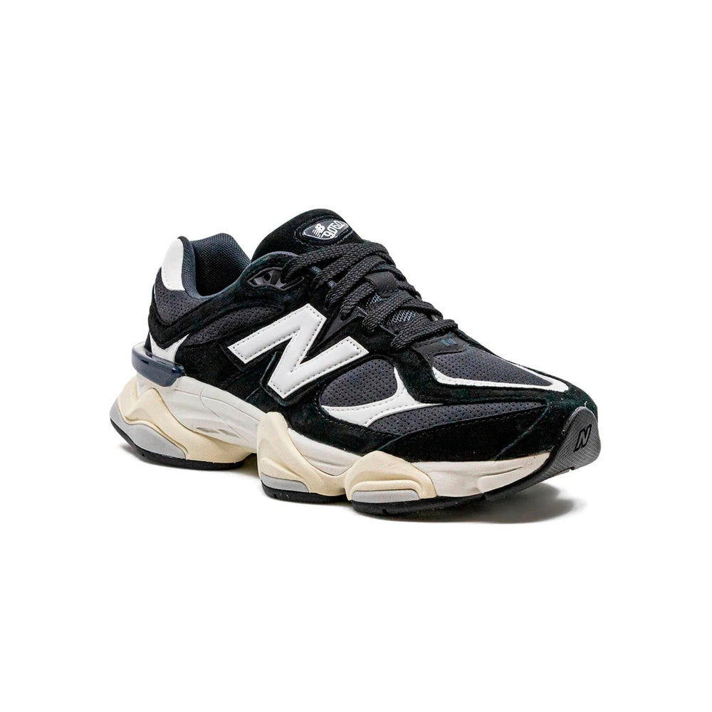 New Balance 9060 Svart Vita Sneakers Herr Retro Chunky Löparstil