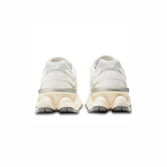 New Balance 9060 Scarpe Uomo Bianche in Pelle Scamosciata Retro Eleganti